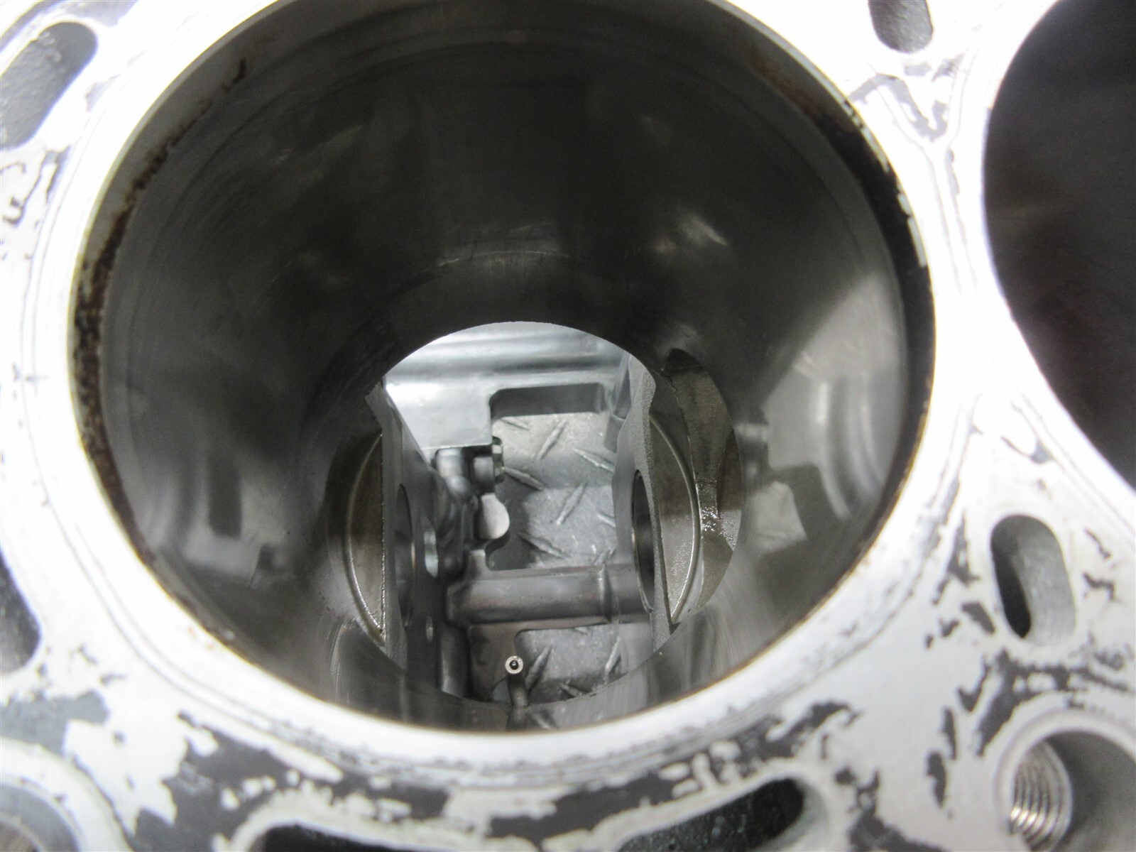 2015 11-20 Suzuki GSXR 750 GSXR750 Crankcase Case Engine Motor Block Piston Lot