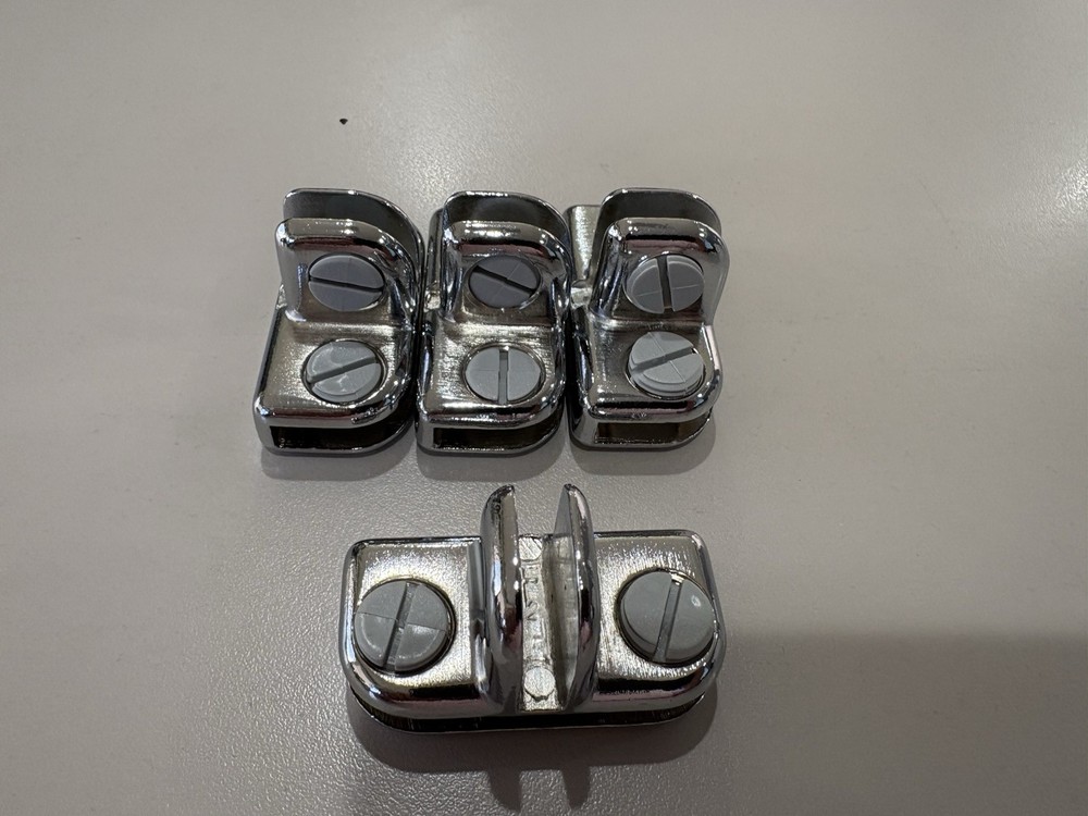 Self Connector Chrome Glass