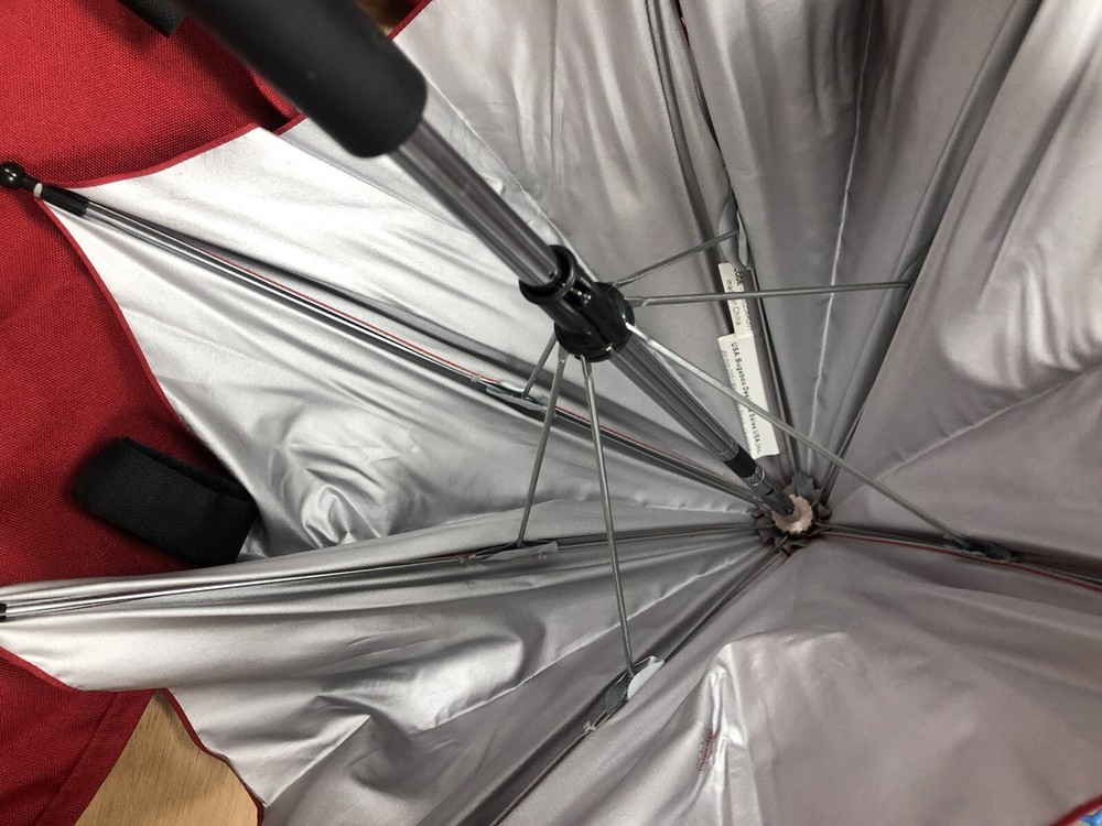 Bugaboo- Frog Red Bassinet/Umbrella