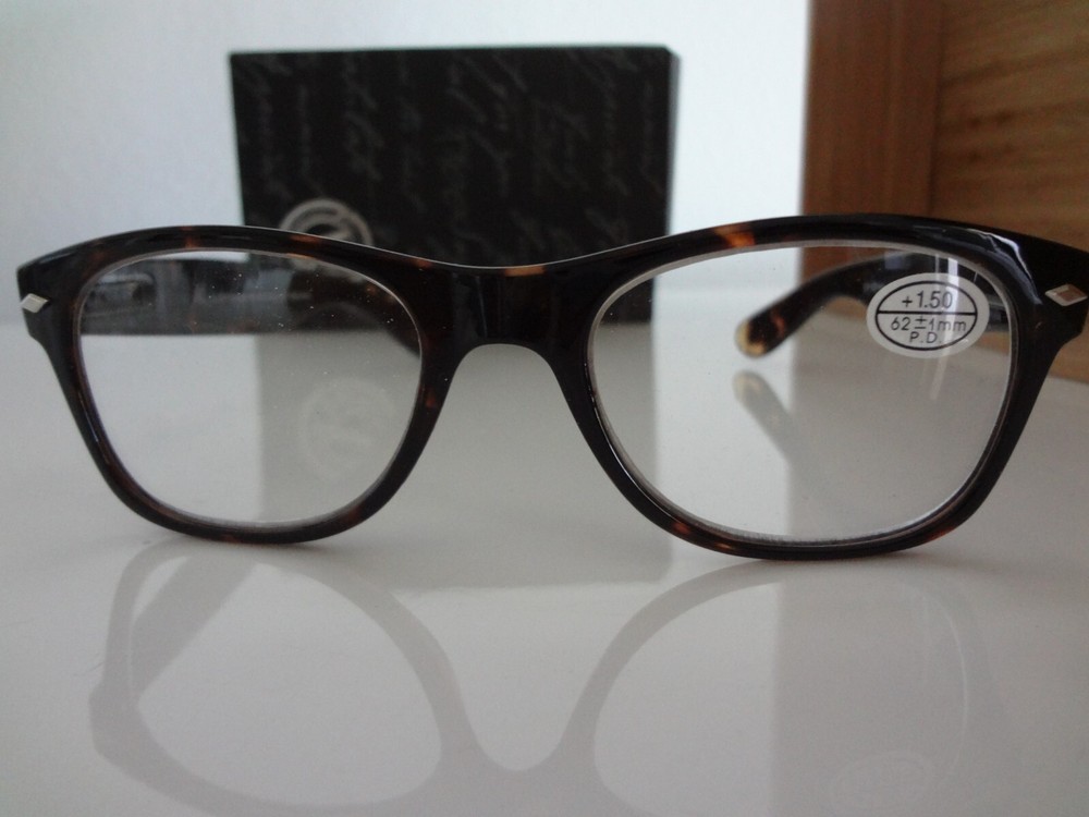 Loop N Loop optical glasses /Reading glasses- Brand new / + 1.50