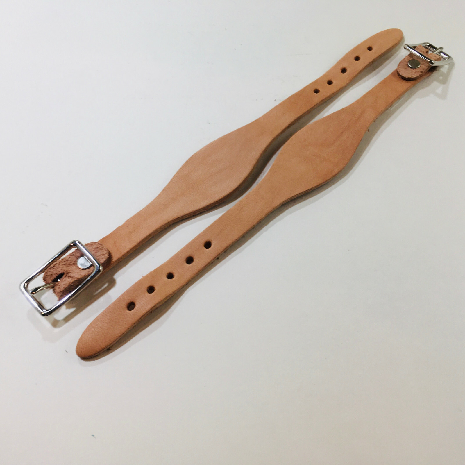 Stirrup Hobbles - Shaped - Russet Leather - 1 Pair (F561)