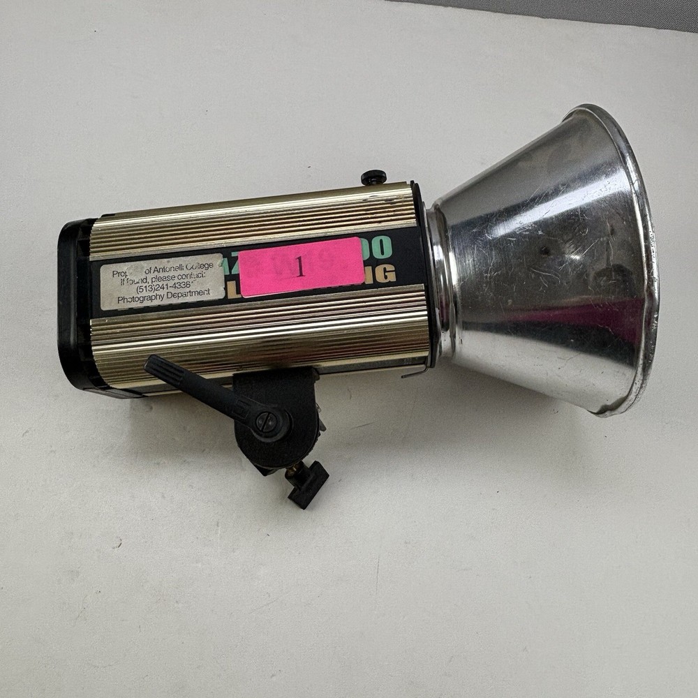White Lightning UltraZap 800Watt Powerful Electronic Flash Working (G)