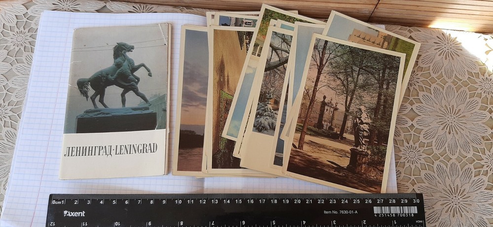 Soviet vintage USSR 1971 Leningrad ! monuments and attractions 16 postcards.