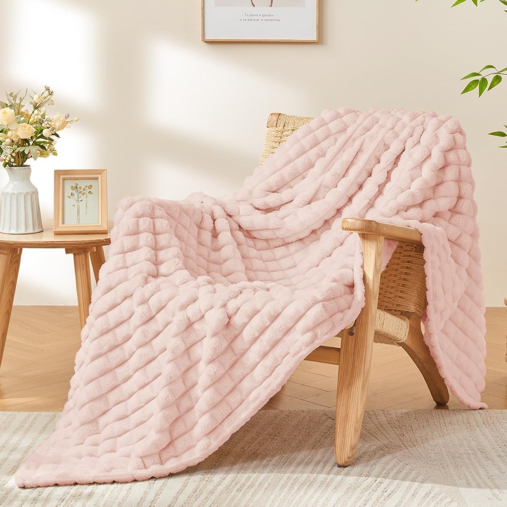 Updated Grey Throw Blanket Couch & Bed- Super Soft & Warm 3D Checkered Fluffy