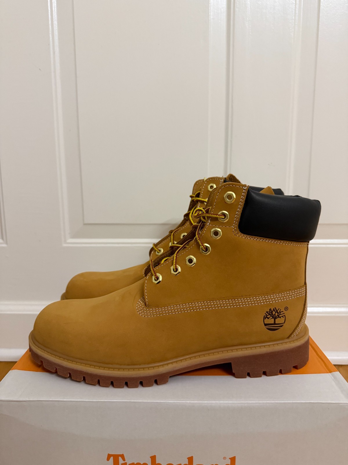 NEW Timberland 6 Inch Boot Wheat Nubuck Premium TB010061-713 Men's Sz 9-12