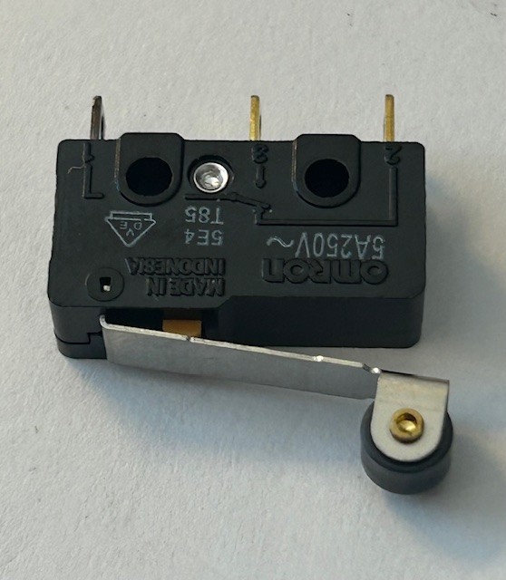 2238 Throwout arm switch