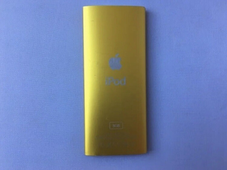 Apple iPod nano 4th Generation Yellow (8GB)