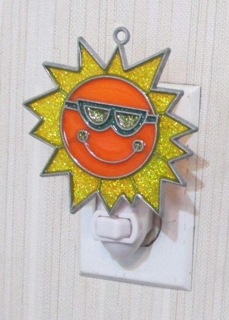 SUN WITH SUNGLASSES NIGHTLIGHT (SUN FACE CELESTIAL SUNCATCHER)