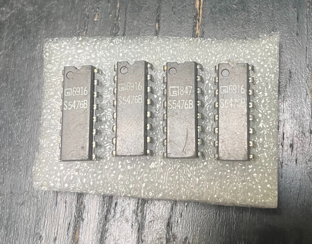 4 pcs Signetics S5476B IC J-K flip-flop