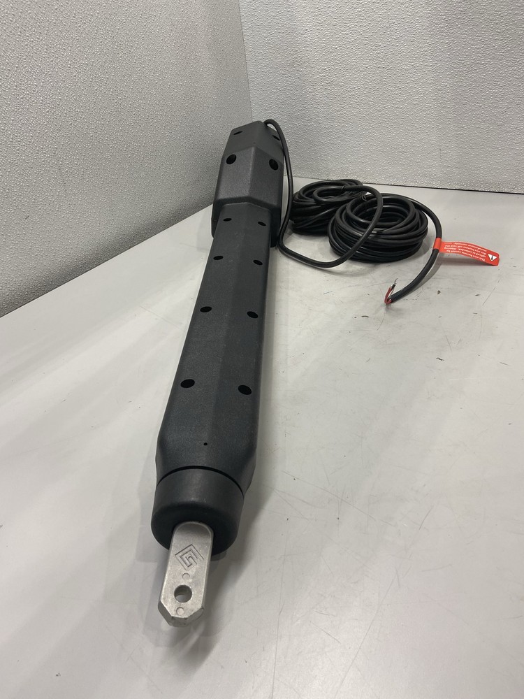 Ghost Controls Replacement First Arm for T-Series with 6' Black Cable HDM6AA