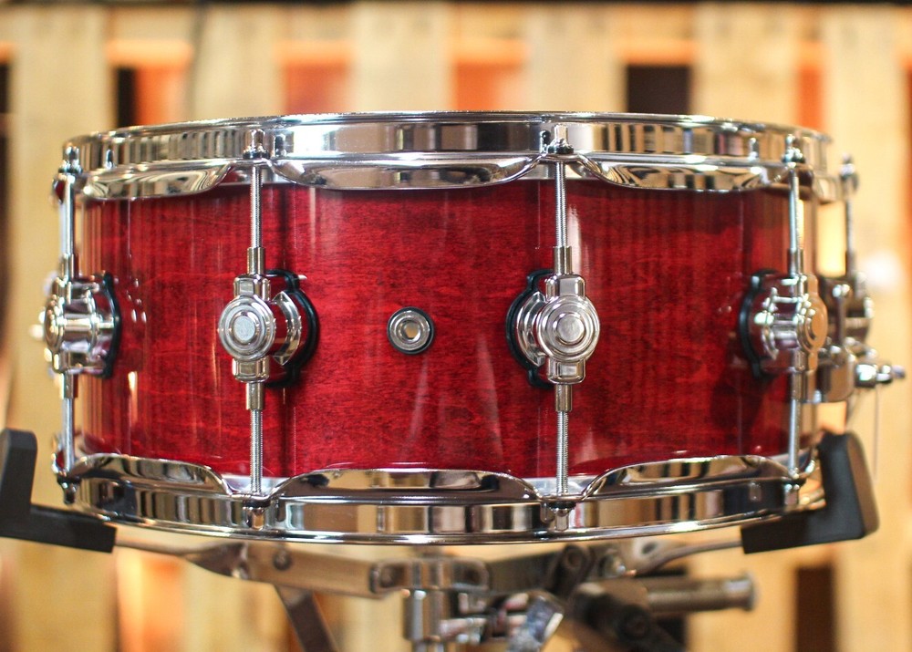 DW Performance Cherry Stain Lacquer Snare Drum - 5.5x14