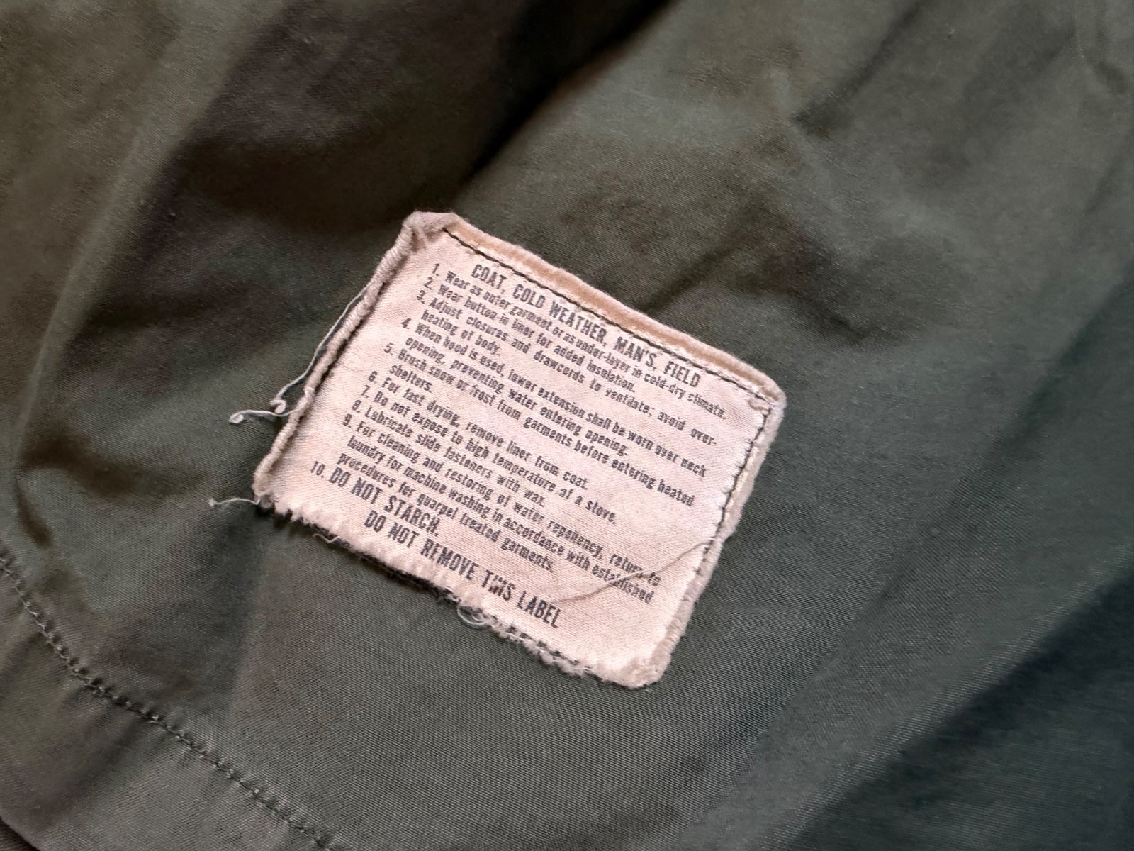 ORIGINAL VIETNAM WAR US ARMY OG-107 COLD WEATHER PARKA-SMALL, 1971