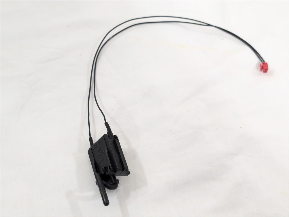 Lock switch*ONLY model IP-DUO80 V2* Pressure Cooker Replacement part