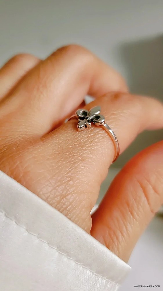 Dainty Sterling Silver Fleur De Lis Ring