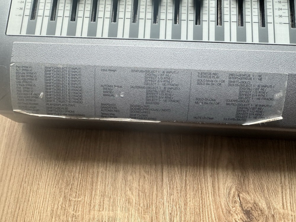 Roland VS-1824CD Digital Studio Workstation 24-Bit Multitrack Recorder