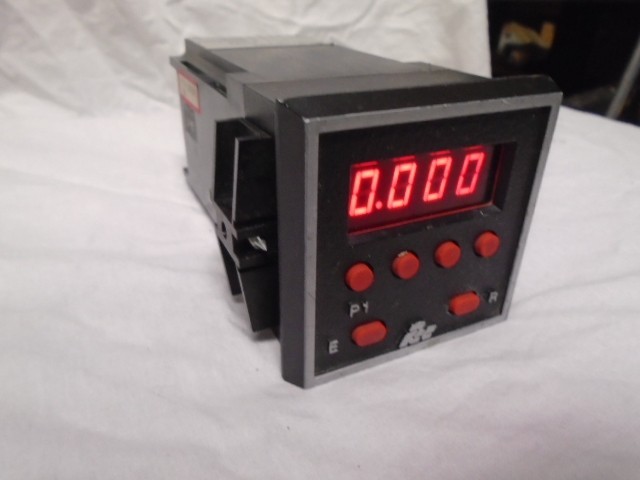 Red Lion Controls LIBC1E00 Single Preset Counter Module - TESTED