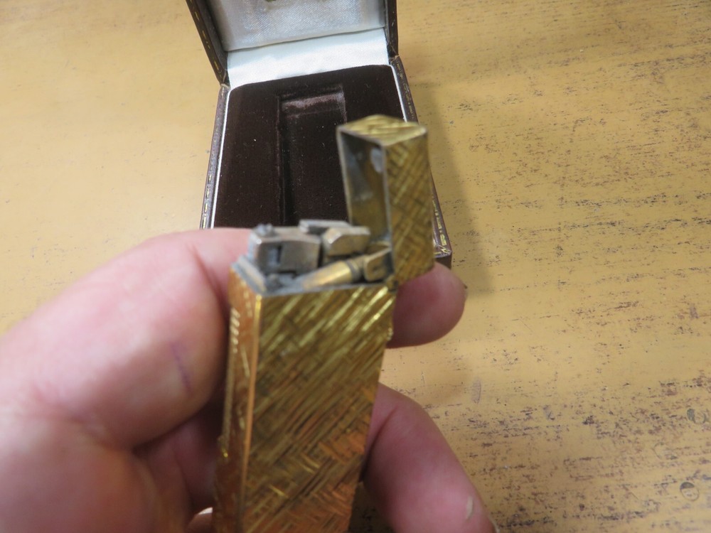 Dunhill Lighter Gold Tone