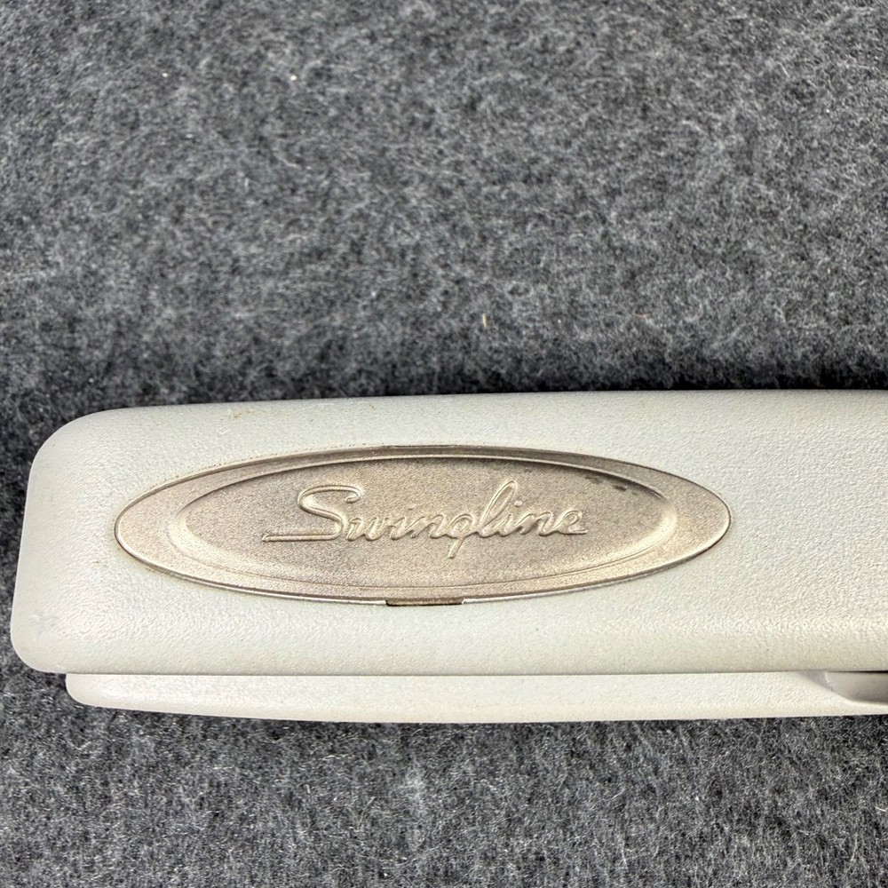 Swingline 747 Business Desktop Stapler, 25 Sheets, Gray