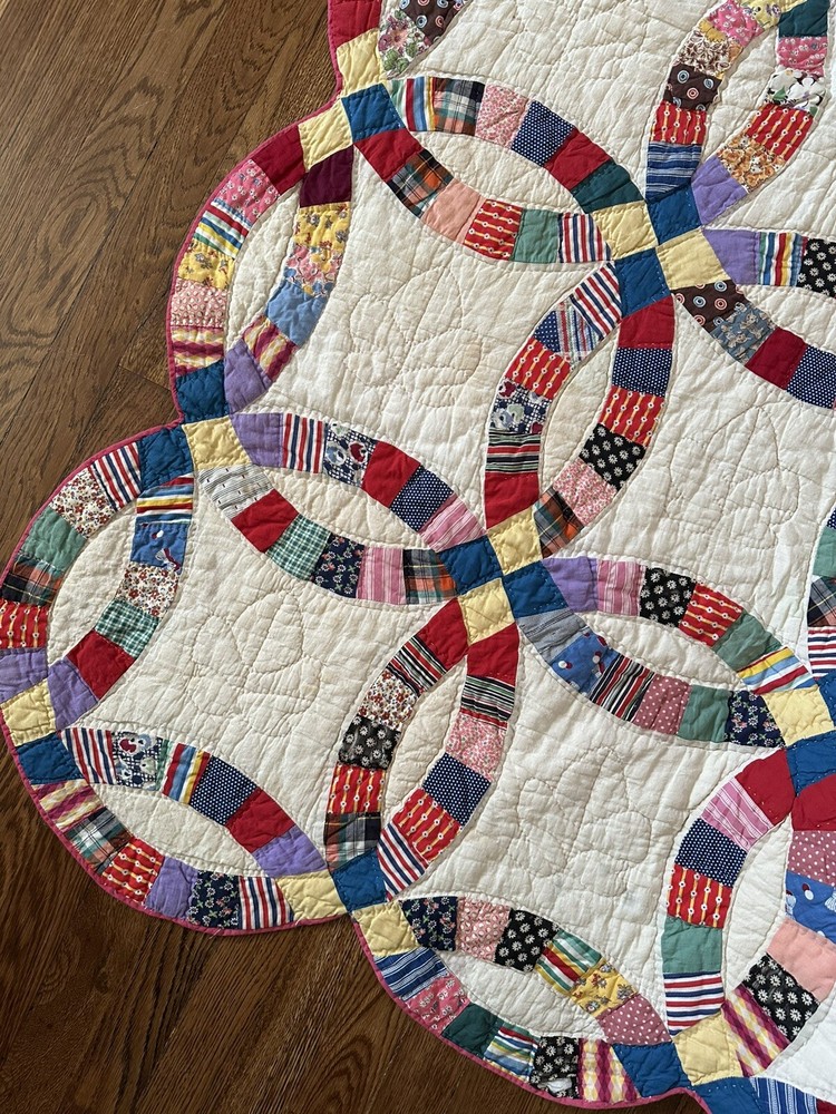 Antique Early Patchwork Pattern Wedding Ring Quilt