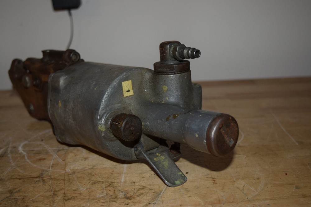 Chicago Pneumatic T7783 Compression Riveter