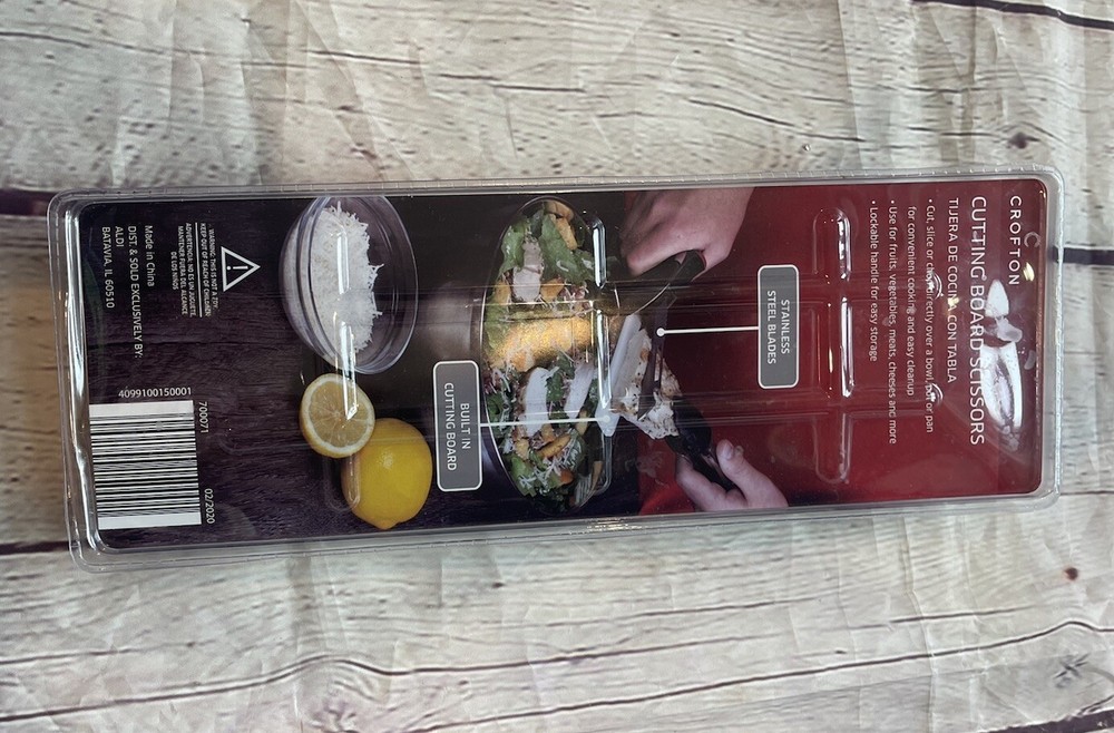 Crofton Kitchen Shears Scissors Knife Multi Tool Stainless Blade & Cutting Board