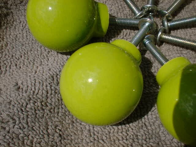 Weiser 1960's Ceramic Vintage drawer Knob Cabinet or Drawer Knobs 8 LIME GREEN