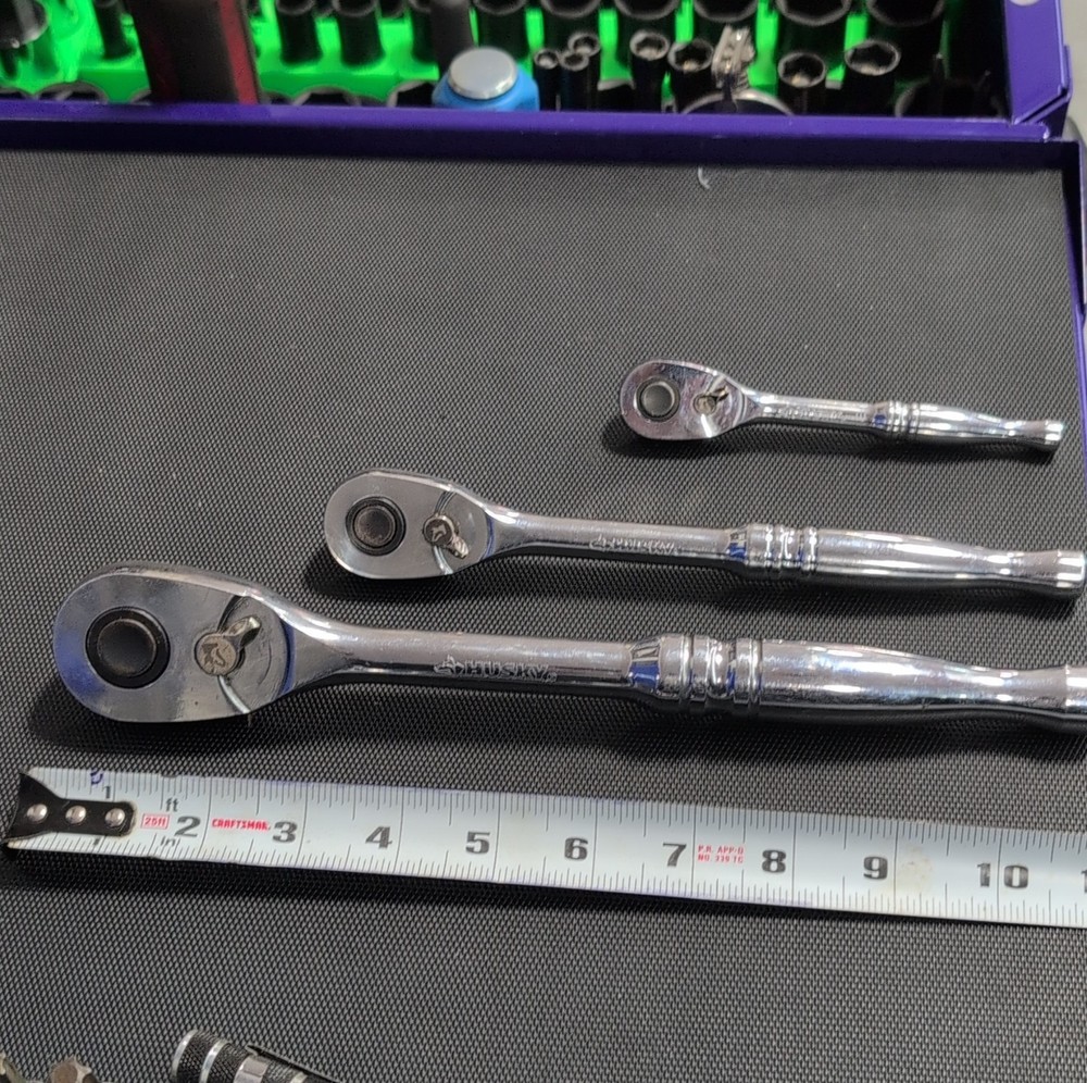 Husky 1/2-3/8-1/4 Ratchet Set