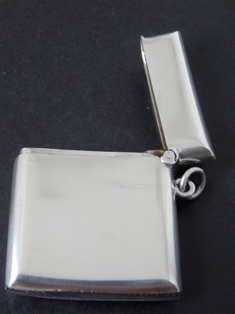 Antique Art Deco Solid Silver Enamel Vesta Case Huntsman Design