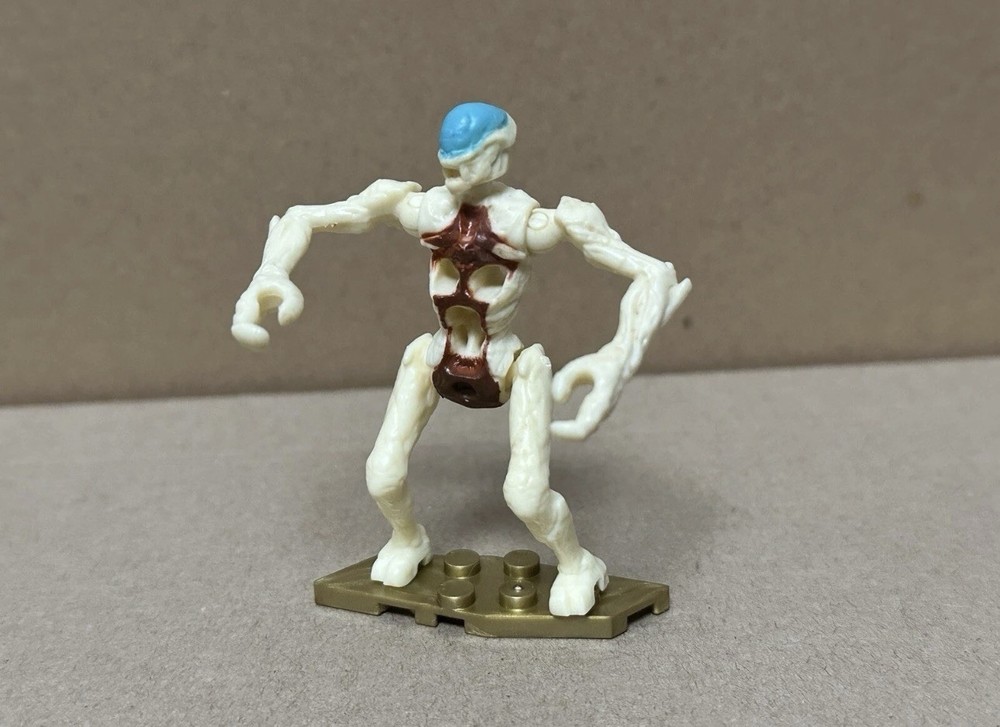 Mega Bloks CONSTRUX Destiny Robot x2