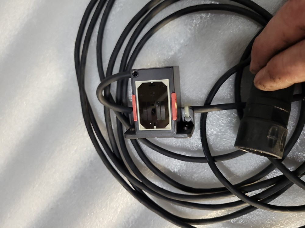 Heidenhain 233 039 25 Linear Encoder Universal Instruments GSM Y Axis Encoder