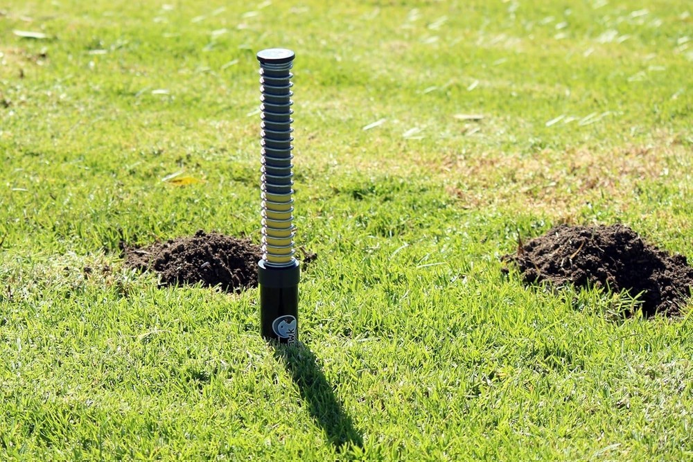 Durable Stainless Steel Single Trap for Gophers & Moles - Humane and Efficient