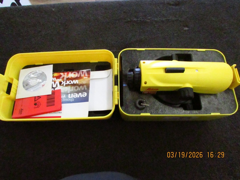 Leica NA520
