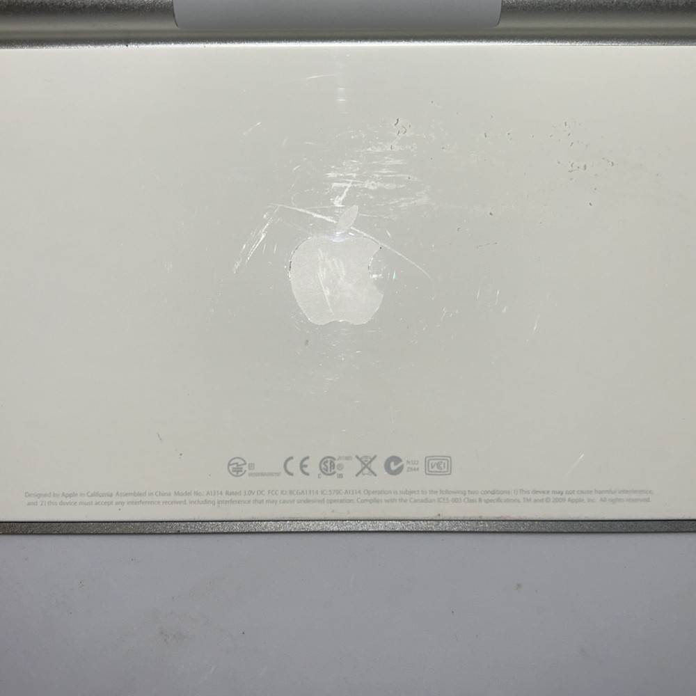 Apple A1314 Wireless Keyboard