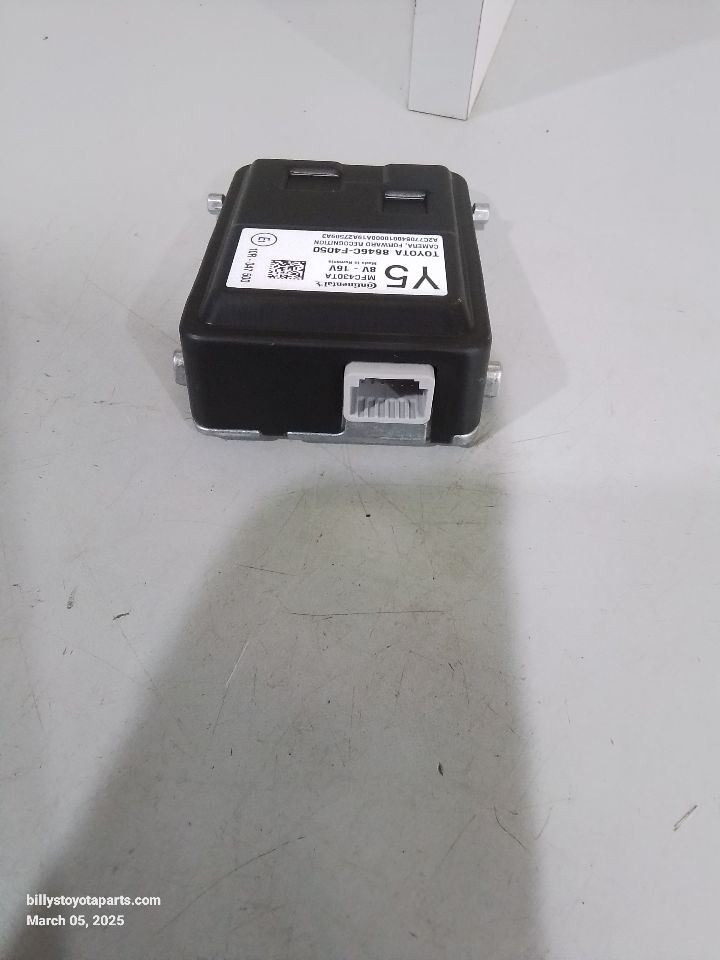 Camera/Projector Camera Front Windshield Mounted Fits 20-22 C-HR 120168