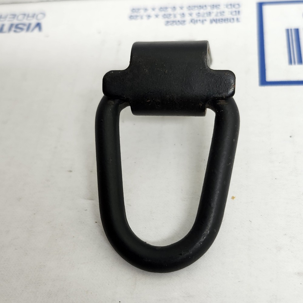 ✅02-07 Saturn Vue Rear Left or Right Trunk Tie Down Hook Loop OEM
