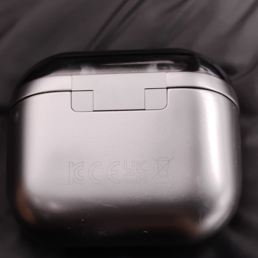 Samsung Galaxy Buds Silver Wireless Earbuds Bluetooth with Charging Case