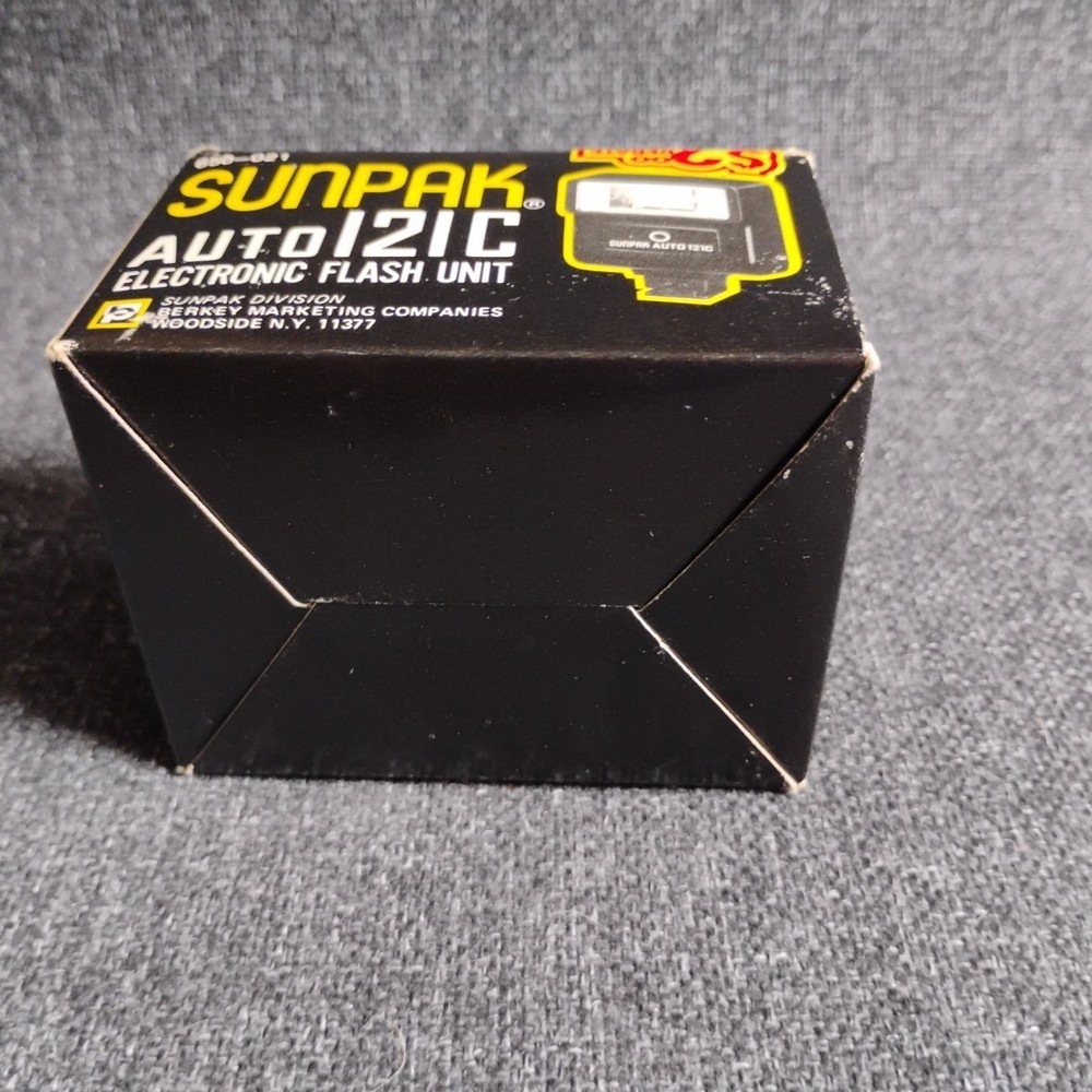 Sunpak Auto 121C Camera Flash