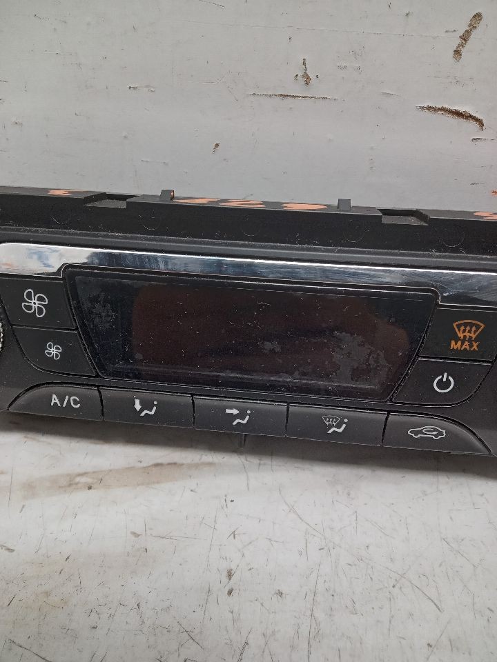 Used A/C Selector Switch fits: 2014 Ford Escape Front automatic temperature cont