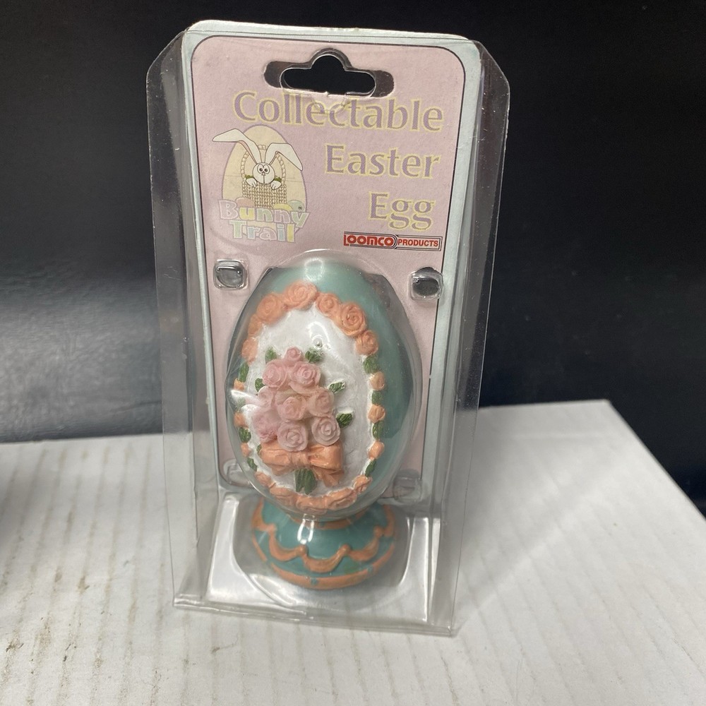 2 Vintage Easter Eggs Ceramic FLORAL Design Raised With Display 3D Loomco