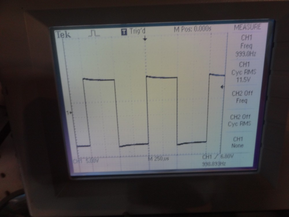 BK Precision 3011B 2MHz Function Generator-works