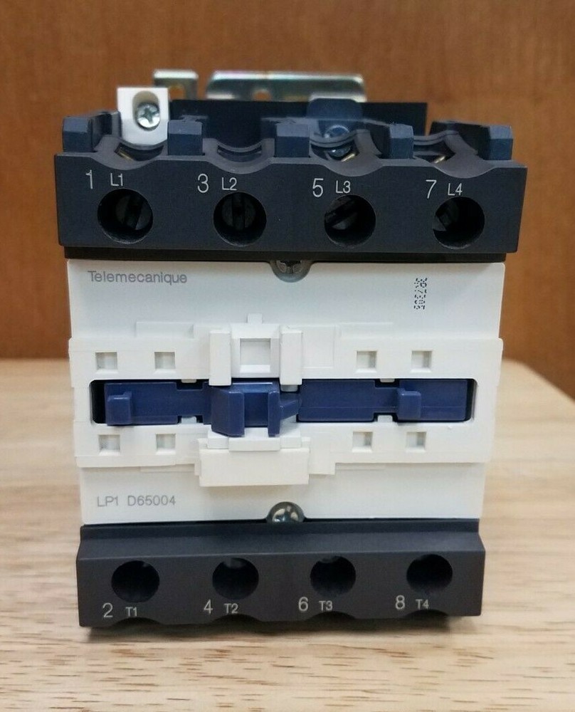 (N)  Telemecanique Contactor. Mod: LP1 D65004   (D144)