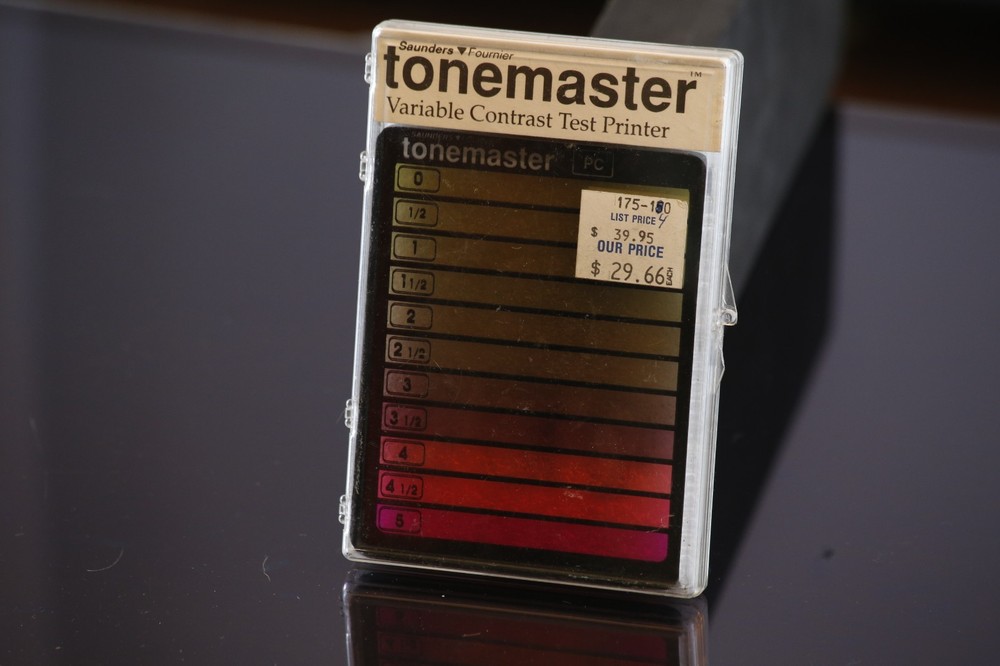 4x5 photography developing tool - Glass variable contrast test printer