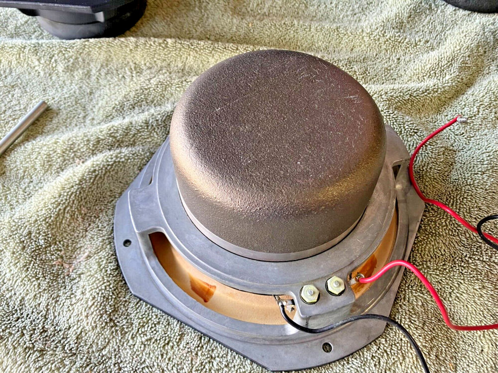 JBL LE8T Woofer / Good Condition / Black Cone /