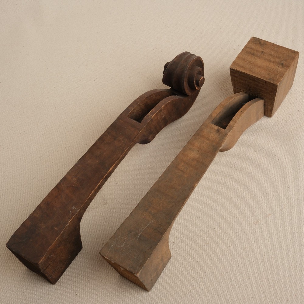 2 Old 4/4 Violin Scrolls Necks #VB272