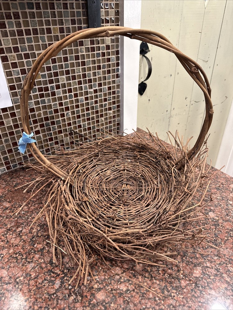 Pottery Barn Grapevine Easter Nest Basket