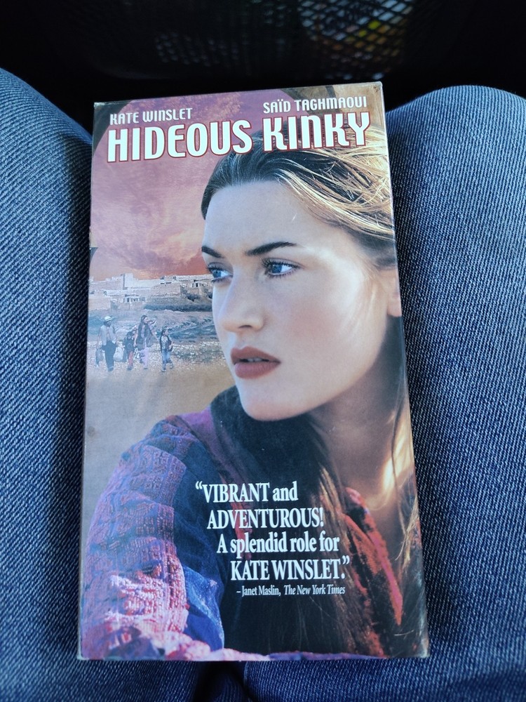 Hideous Kinky (VHS, 1999, Closed Captioned)