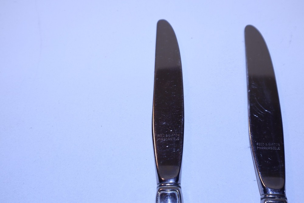 Reed And Barton REGENCY Stainless Flatware Replacements - 4 Dinner Knives 9"