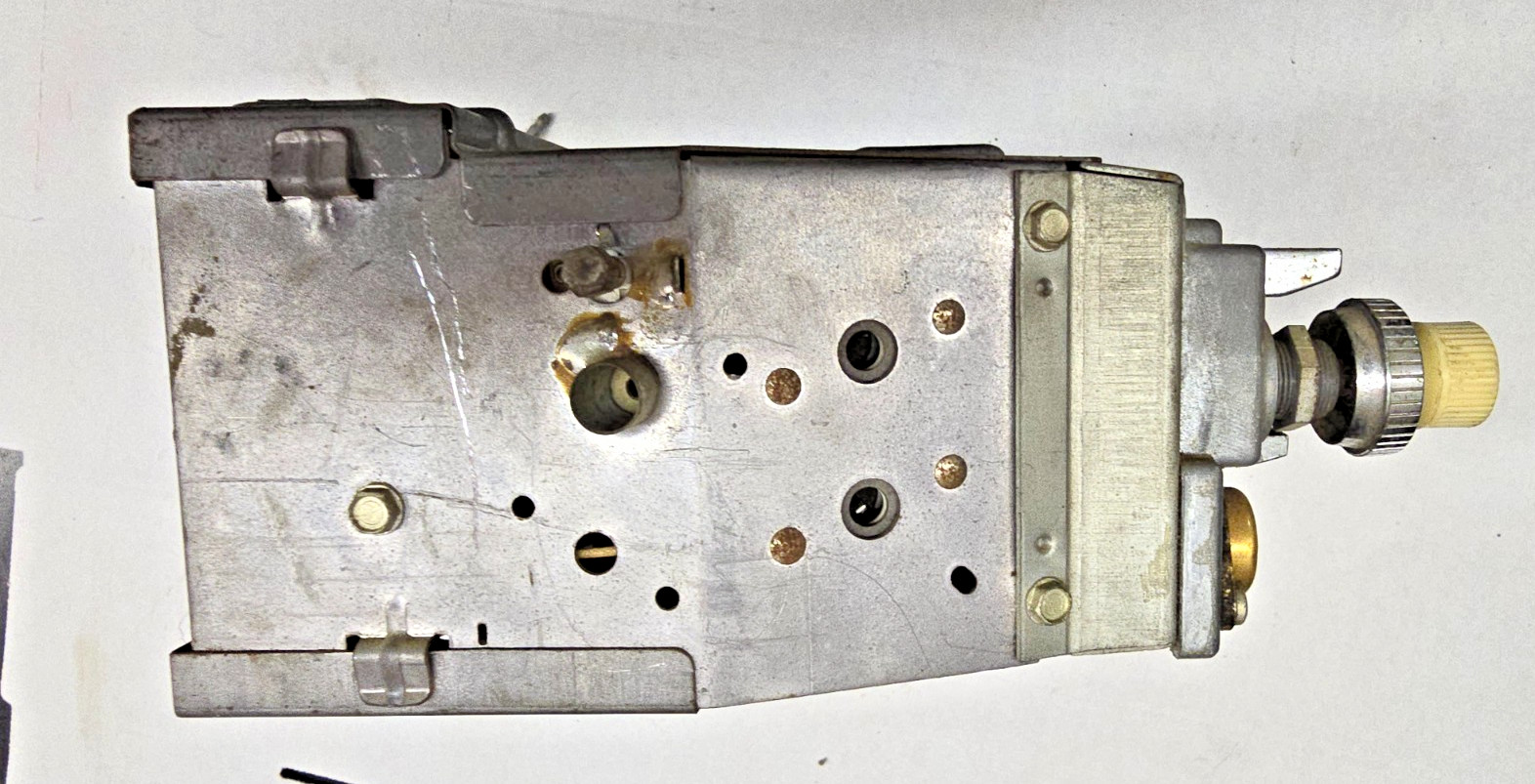 1958 Ford Fairlane AM Town & Country Push Button Radio MF 95