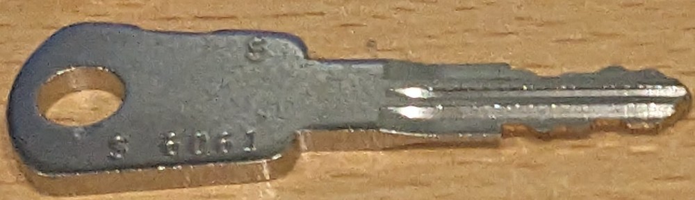 GREENWALD SENTINEL 2 KEY PART #GW91-2000-19 CODED S6061