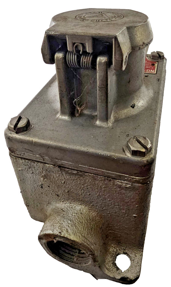 Appleton EFSC175-2023 Explosion Proof Receptacle 20A 1Hp 125VAC